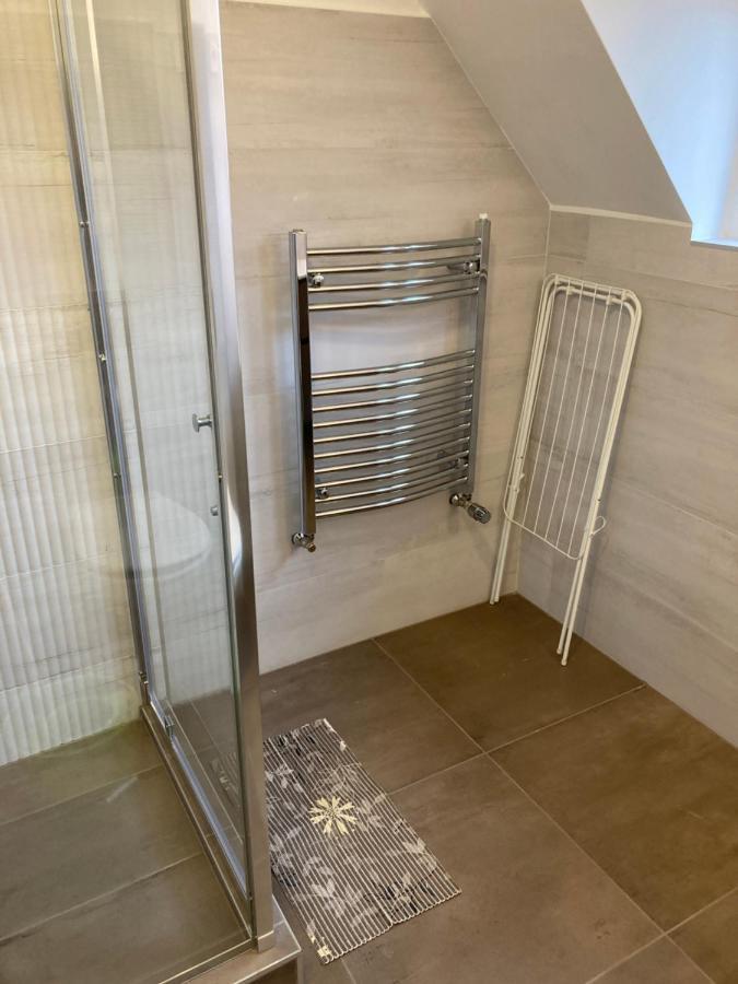 Kuenszler Apartmanhaz Zamárdi エクステリア 写真