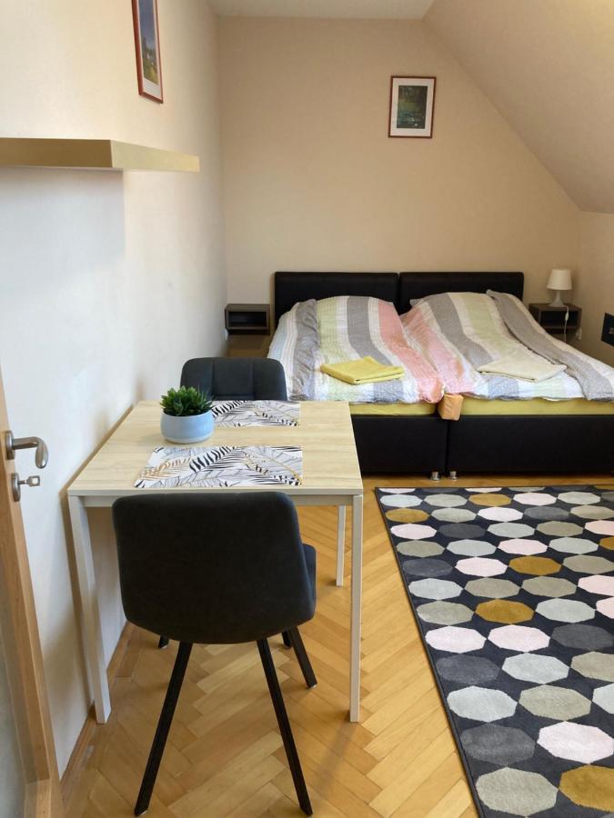 Kuenszler Apartmanhaz Zamárdi エクステリア 写真