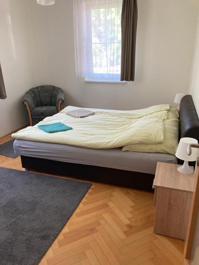 Kuenszler Apartmanhaz Zamárdi エクステリア 写真
